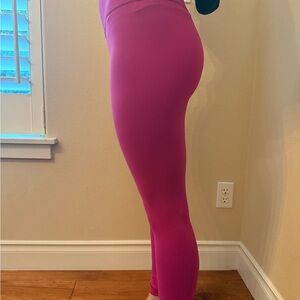 Lululemon Wunder Train HR Tight 25”Vibrant Pink Leggings
